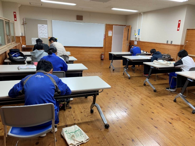 町内中学生を対象とした学習支援活動