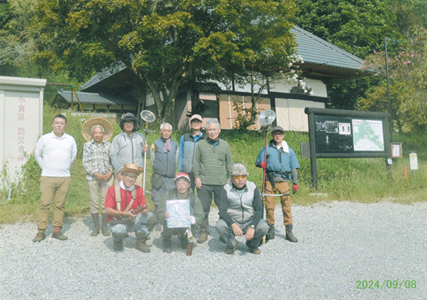 ある日の草刈り隊(小倉城下・大福寺前)
